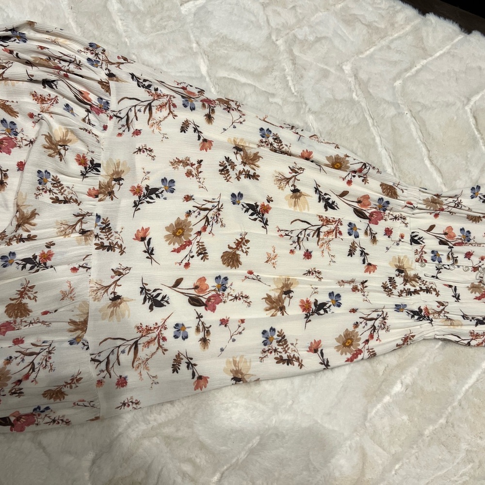 NWT Abercrombie long floral maxi dress in ivory xs